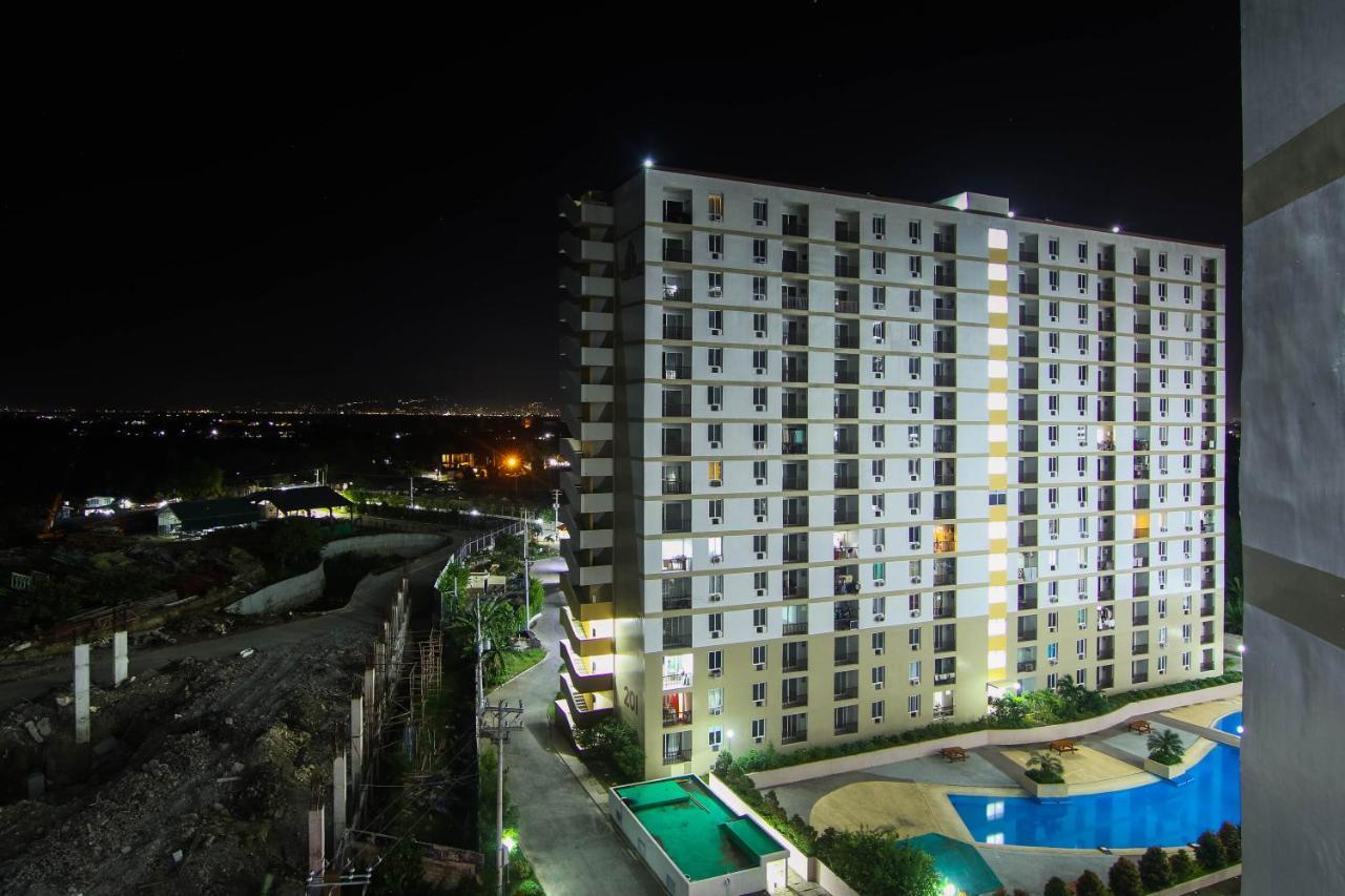 Mak'Z Condo Place Lapu-Lapu City Buitenkant foto